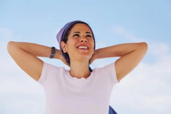 Tengo 34 (treinta y cuatro) años : J'ai 34 ans