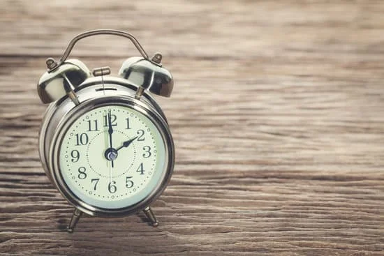 A eso de las 2 : Vers 2 heures