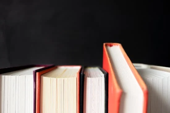 Estos libros son **vuestros** : Ces livres sont à vous