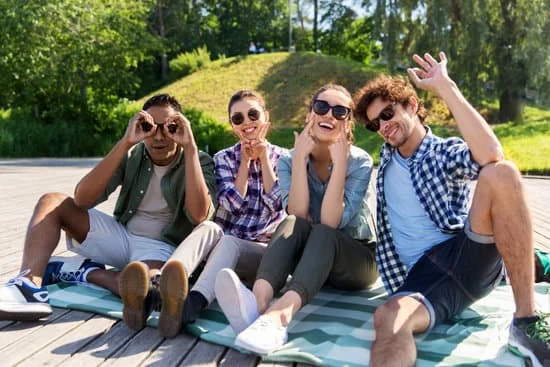 Mi madre tiene tantos amigos como mi padre : Ma mère a autant d'amis que mon père