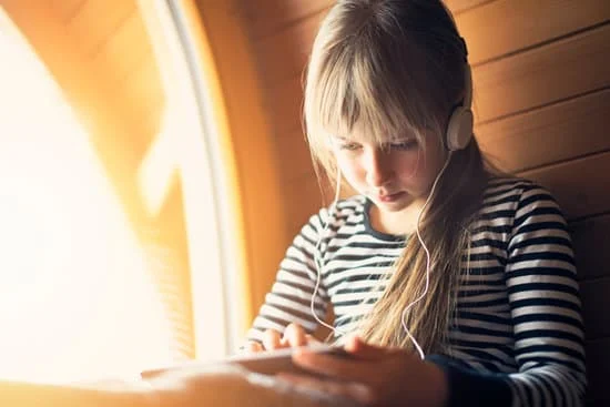 La niña tenía 7 años : La petite fille avait 7 ans