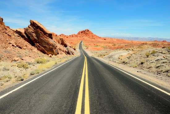 Muchos habitantes de los Estados Unidos hablan español : Beaucoup d'habitants des&nbsp;États-Unis parlent espagnol