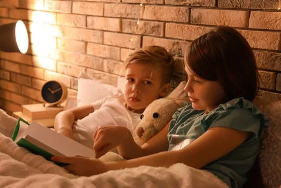 Esa persona, de quien hablas, es mi hermana : Cette personne, dont tu parles, est ma soeur