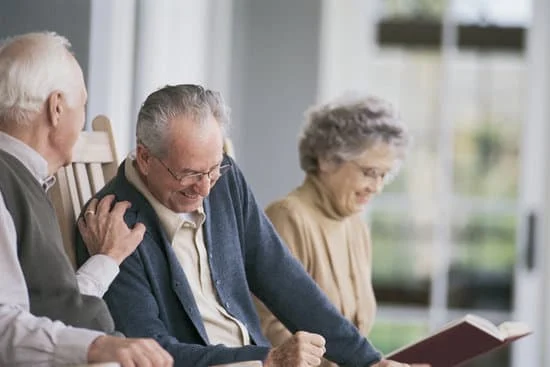 Hay muchas cosas de las que quiero hablar : Il y a beaucoup de choses dont je veux parler