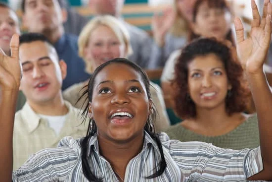 Cantar**ían** : Ils / elles chanteraient, vous (vouvoiement collectif) chanteriez 