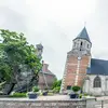 Le plus vieux Chêne pédonculé de France, se trouve **en Normandie, à Allouville**. On estime son âge à **plus de 1200 ans**. Il serait également **le plus vieux d'Europe**.
